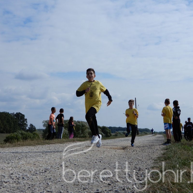 Mezei futóbajnokság Berettyóújfaluban 27